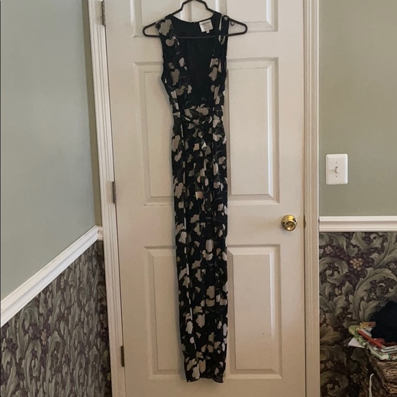 Romper - Picture 1 of 3